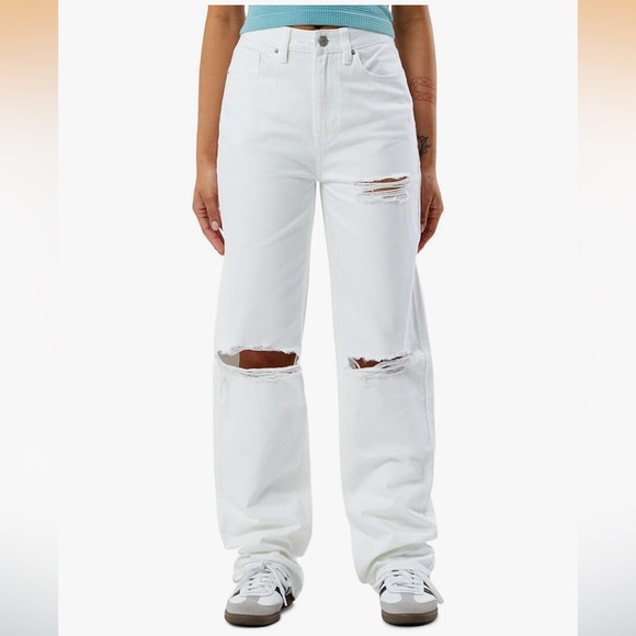 PacSun Denim - PacSun Women’s Eco White Ripped 90s Mom Jeans Size 29